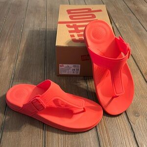 Women’s Fit Flop rubber sandals NWT